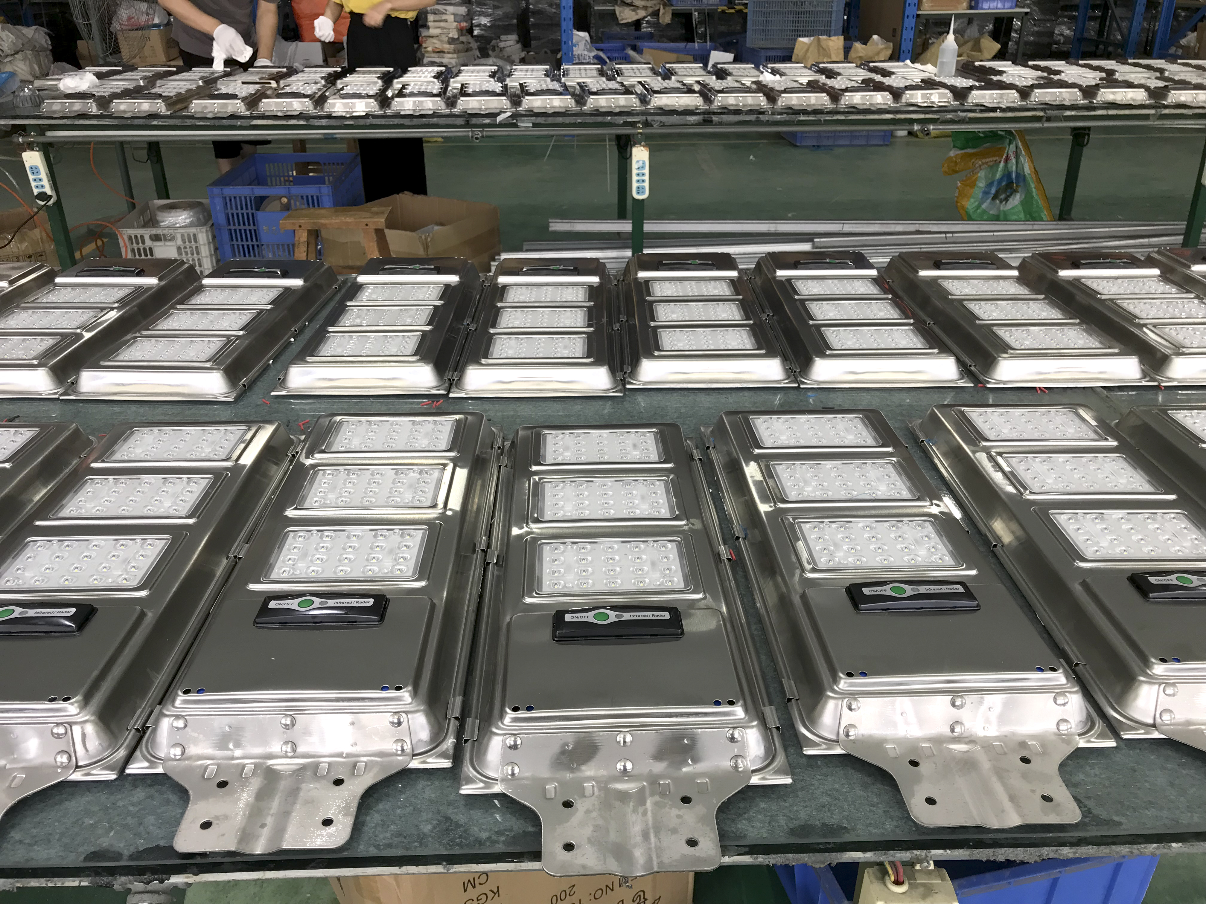 太陽(yáng)能一體化路燈-傳奇(圖8) 太陽(yáng)能一體化路燈-傳奇(圖8)